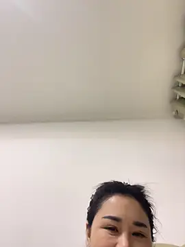 940940_1688's cam snapshot