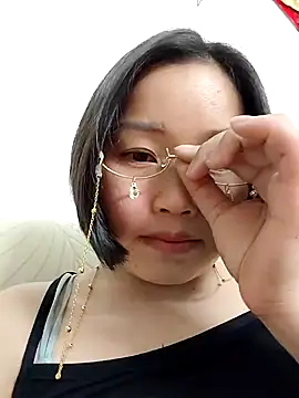 __BingBing__'s cam snapshot