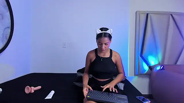 AyshelDoll1's cam snapshot