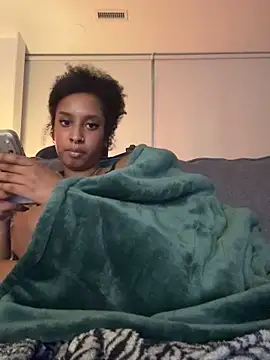 Your_Paris live sex cam