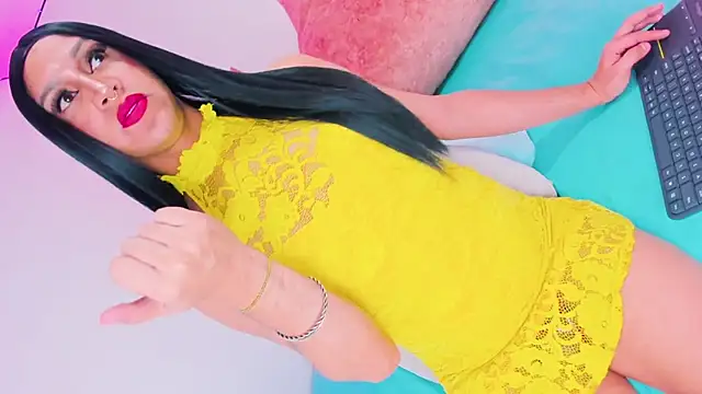 Candace_Queen live sex cam