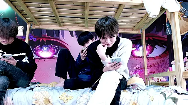 xiaohuangren01 live sex cam