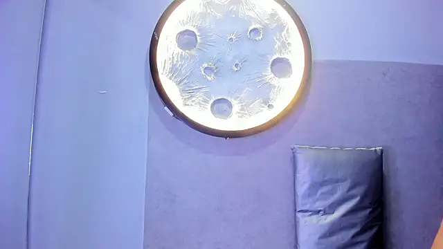 Luna__02's cam snapshot