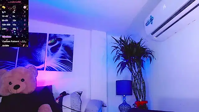 Sophiesweet5 live sex cam