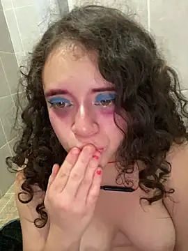 Lucy_YupiSweet live sex cam