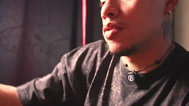 AlphaMasterXxx live sex cam