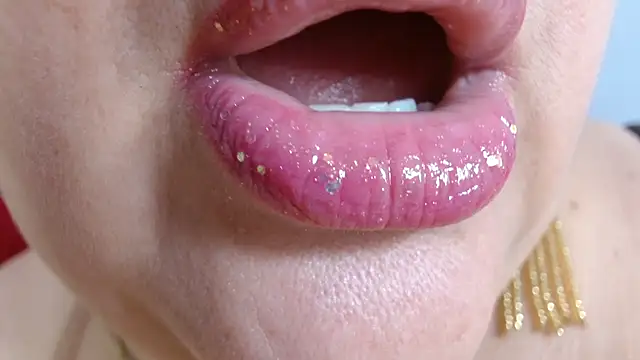 Kerly_Doll live sex cam