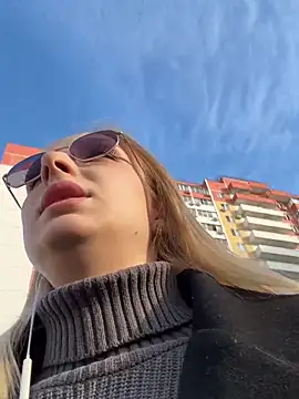 CaseyStar's cam snapshot