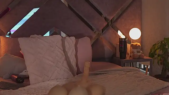 KateOwens's cam snapshot