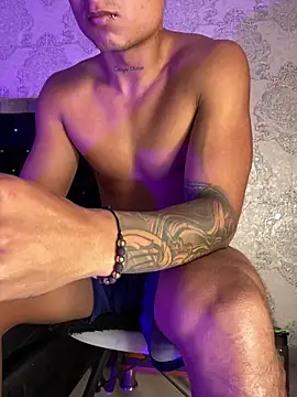 ThiagoBlaze live sex cam