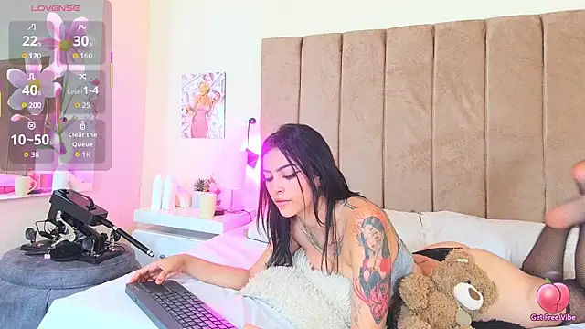 LANA_LARSEN's cam snapshot