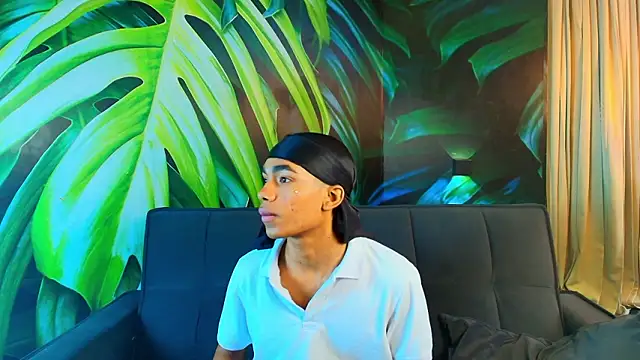 AlanCutee live sex cam