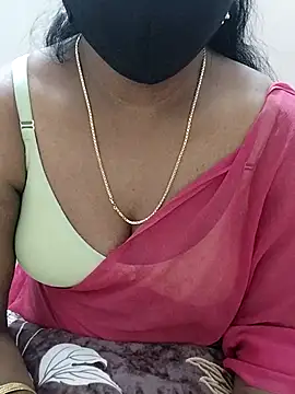 MrsNayoni77's cam snapshot