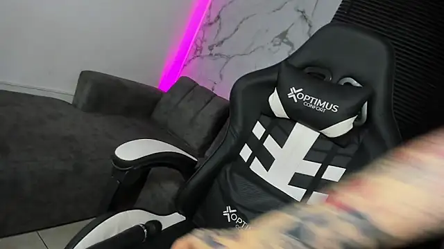 Courtney_gonet live sex cam