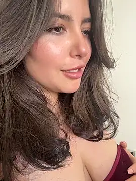 sukhakunis1 live sex cam