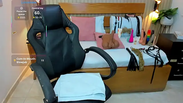 luciana_ballesteros_'s cam snapshot