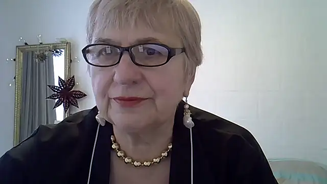 SweetCherry27's cam snapshot