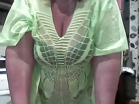 Lisa_Suzie's cam snapshot