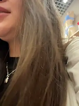 KristiRich's cam snapshot