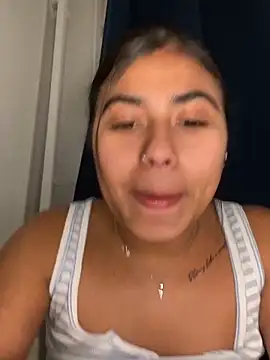 adorablepetite's cam snapshot