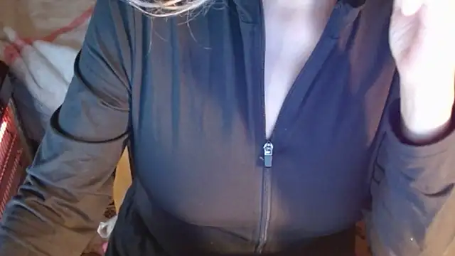 MysteryLadyxXx's cam snapshot