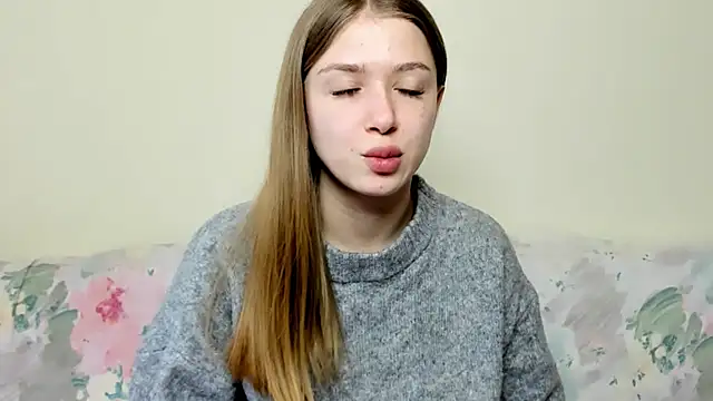 ElleLuv_'s cam snapshot