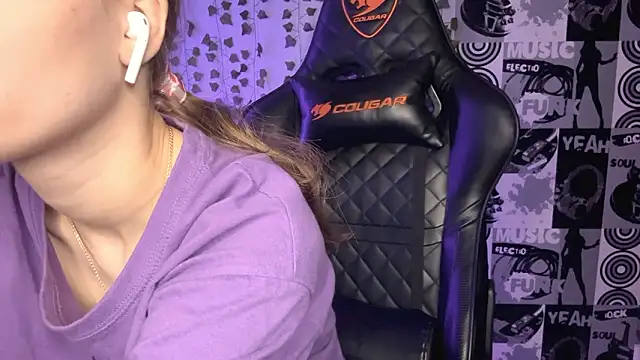 helgicuteness's cam snapshot