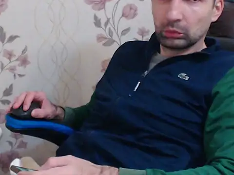 Leo_1617 live sex cam