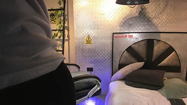 MarcoVitto live sex cam