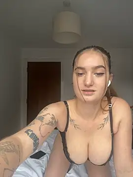 trinitysecretzx live sex cam