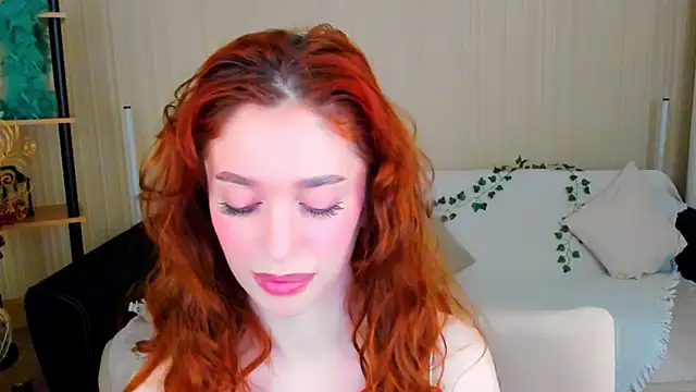 ChristinaConteeree's cam snapshot