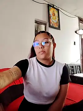 StornBunnyy_ live sex cam