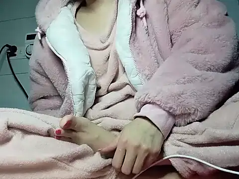 Tuyet696 live sex cam