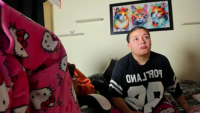 meredit_cris23 live sex cam