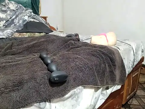 BBC_JoyBoi's cam snapshot