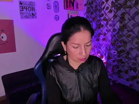 Megan_Collinss_ live sex cam