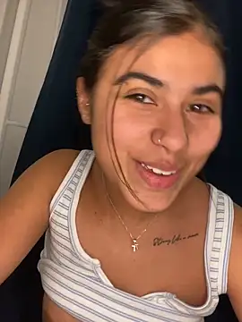 adorablepetite's cam snapshot