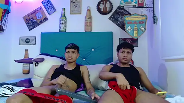 ian_boys_sexy's cam snapshot