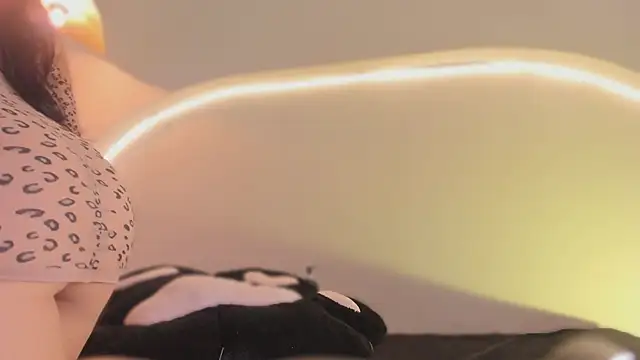 katiepeach_'s cam snapshot