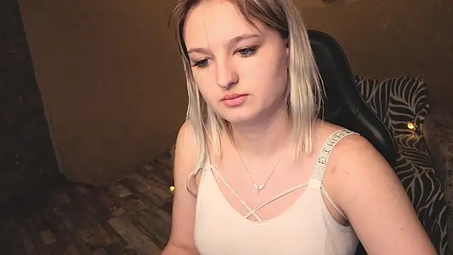 grase_neon's cam snapshot