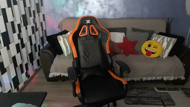 NycolleSweet37's cam snapshot