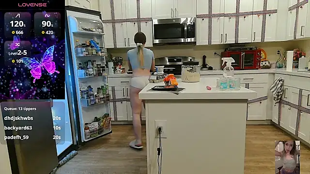 Blondiewithanass's cam snapshot