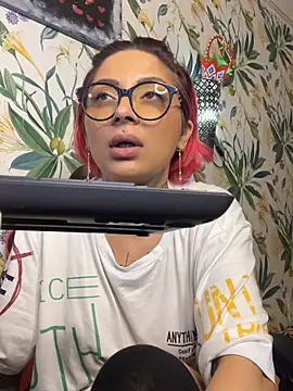 Lucky_Deniz's cam snapshot