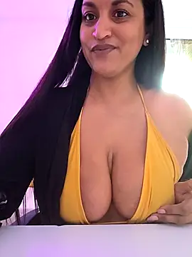 Busty_AriaX's cam snapshot