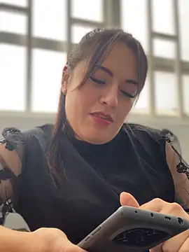 Lesly_10- live sex cam