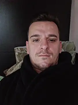 Huge_cock22cm live sex cam