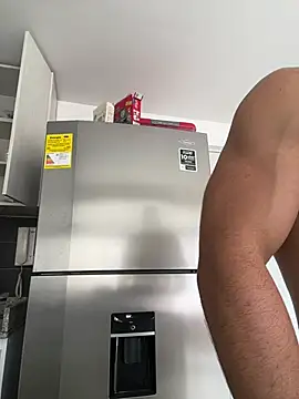 Ezzio_Scolaro live sex cam