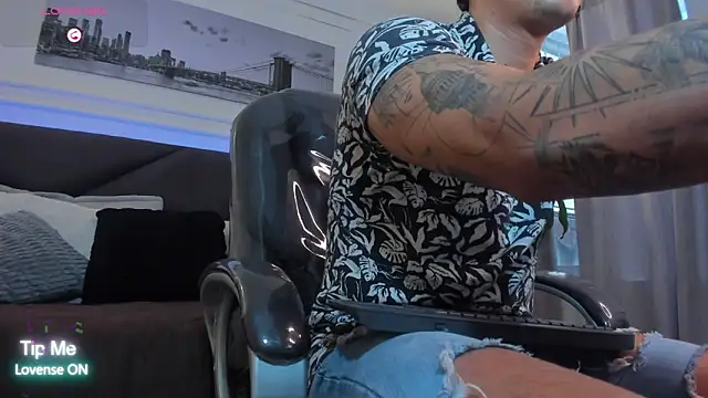 Damian23__ live sex cam