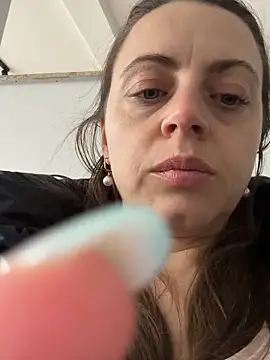 ladywithbigass live sex cam