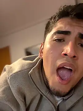 tomy_hot20 live sex cam